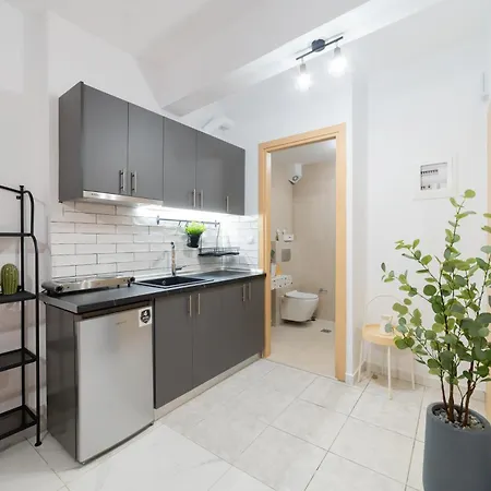 Dimitras Luxury Apartments 2Nd Ofrinion Exterior photo
