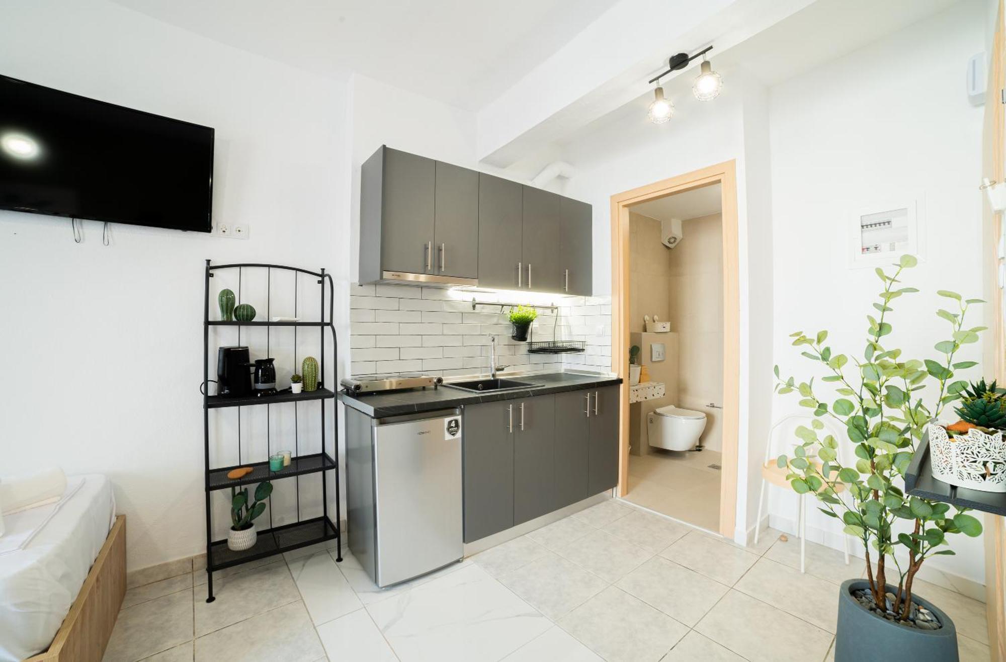 Dimitras Luxury 2nd Ofrinion